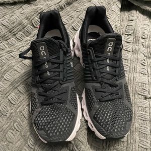 On Cloud Cloudswift Sneakers